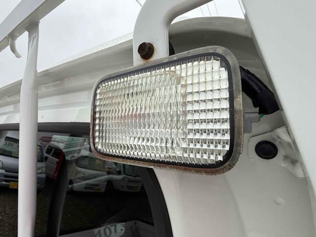 ハイゼットトラック ジャンボ　４ＷＤ　ＭＴ　ＬＥＤヘッドランプ　エアコン　パワーステアリング　パワーウィンドウ（22枚目）