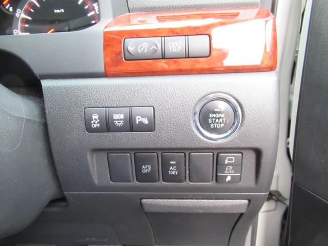 ヴェルファイア ３．５Ｚ　プラチナセレクションＩＩ　４ＷＤ　ドライブレコーダー　ＥＴＣ　バックカメラ　ナビ　ＴＶ　クリアランスソナー　オートクルーズコントロール　両側電動スライドドア　ＨＩＤ　電動リアゲート　スマートキー　電動格納ミラー　３列シート（6枚目）