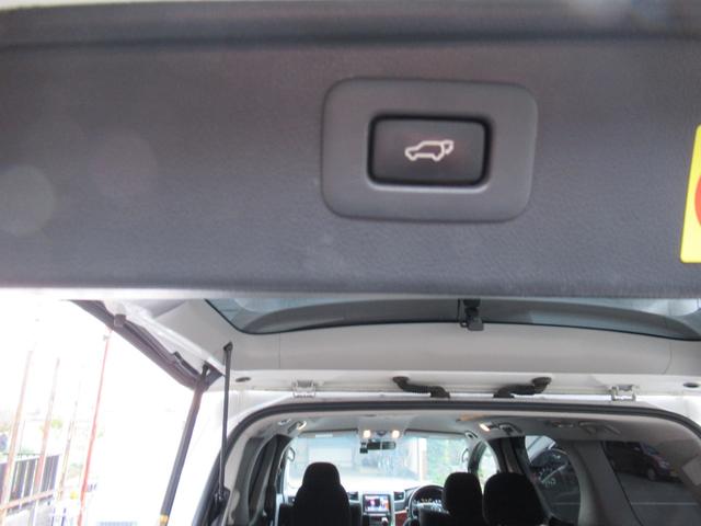 ヴェルファイア ３．５Ｚ　プラチナセレクションＩＩ　４ＷＤ　ドライブレコーダー　ＥＴＣ　バックカメラ　ナビ　ＴＶ　クリアランスソナー　オートクルーズコントロール　両側電動スライドドア　ＨＩＤ　電動リアゲート　スマートキー　電動格納ミラー　３列シート（42枚目）