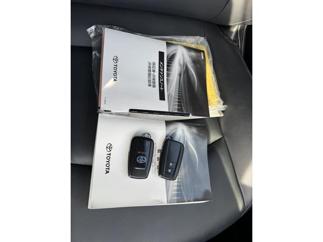 プリウス Ｓツーリングセレクション　ＥＴＣ　クリアランスソナー　オートクルーズコントロール　衝突被害軽減システム　バックカメラ　ナビ　ＴＶ　アルミホイール　オートマチックハイビーム　ＬＥＤヘッドランプ　ＣＶＴ　シートヒーター（37枚目）