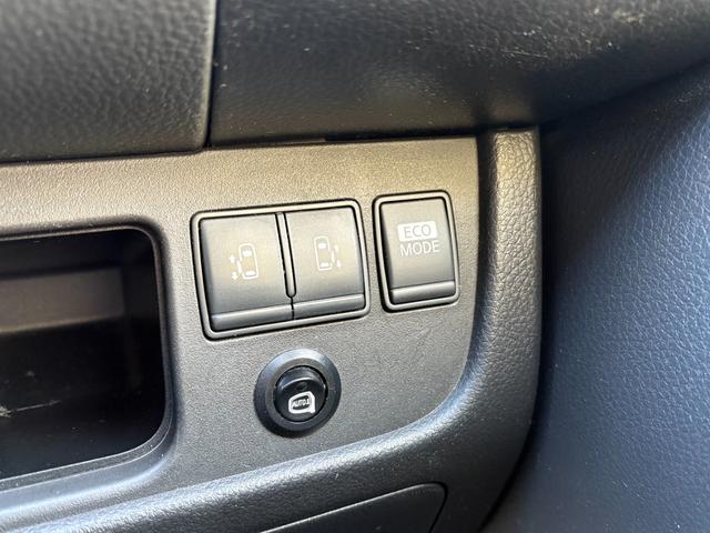 セレナ 20X 純正SDナビ Bカメラ Bluetooth フルセグ ETC インテリキー 両側電動スライド 禁煙車(9枚目)