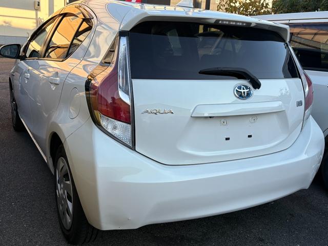 アクア Ｓ　純正９インチナビ　Ｂカメラ　Ｂｌｕｅｔｏｏｔｈ　ＬＥＤライト　スマートキー　ＥＴＣ　シートヒーター　フルセグ（5枚目）