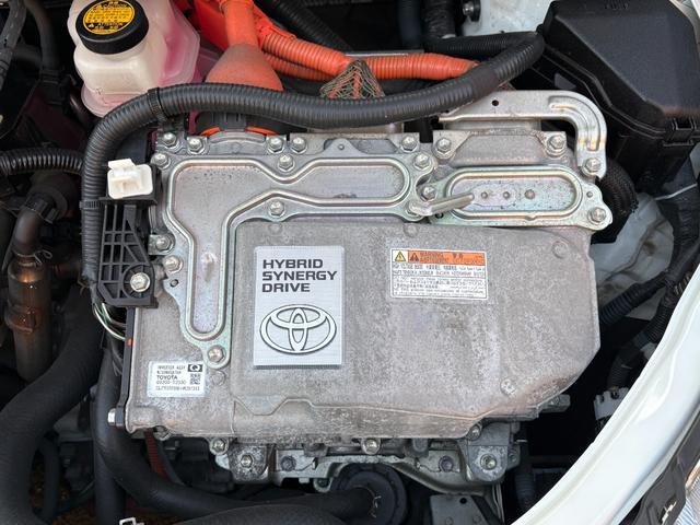 アクア Ｓ　純正９インチナビ　Ｂカメラ　Ｂｌｕｅｔｏｏｔｈ　ＬＥＤライト　スマートキー　ＥＴＣ　シートヒーター　フルセグ（13枚目）