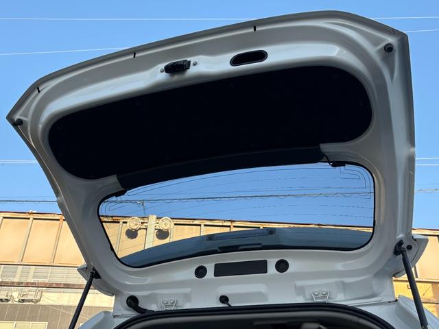 アクア Ｓ　純正９インチナビ　Ｂカメラ　Ｂｌｕｅｔｏｏｔｈ　ＬＥＤライト　スマートキー　ＥＴＣ　シートヒーター　フルセグ（26枚目）