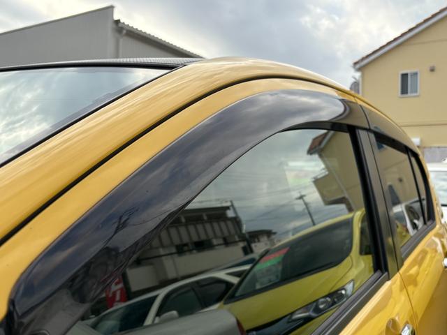 ミライース Ｘ　リミテッドＳＡ　純正ＳＤナビ　フルセグ　Ｂｌｕｅｔｏｏｔｈ　ＥＴＣ　純正ＯＰカーボン調ルーフラッピング　コムテック３６０°ドラレコ　外装キズあり　ルーフへこみあり（9枚目）