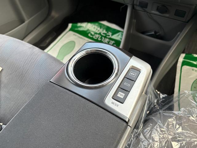 プリウスアルファ Ｇ　純正ＳＤナビ　Ｂカメラ　Ｂｌｕｅｔｏｏｔｈ　ＬＥＤヘッドライト　ＥＴＣ　スマートキー　フルセグ（37枚目）