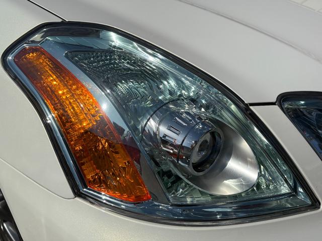 マークIIブリット ２．５ｉＲ－Ｓ　３５ｔｈアニバーサリーナビＰ　マルチナビ　ＨＩＤライト　キーレス　ＥＴＣ　禁煙車　Ｐガラス　純正１７インチＡＷ　３５周年特別仕様車（10枚目）