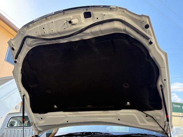 マークIIブリット ２．５ｉＲ－Ｓ　３５ｔｈアニバーサリーナビＰ　マルチナビ　ＨＩＤライト　キーレス　ＥＴＣ　禁煙車　Ｐガラス　純正１７インチＡＷ　３５周年特別仕様車（12枚目）