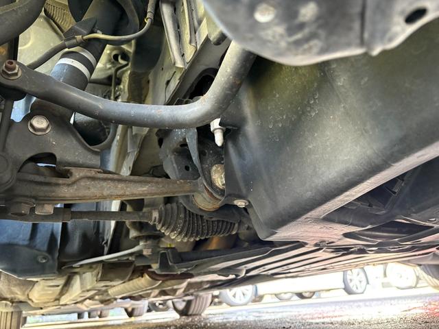 マークIIブリット ２．５ｉＲ－Ｓ　３５ｔｈアニバーサリーナビＰ　マルチナビ　ＨＩＤライト　キーレス　ＥＴＣ　禁煙車　Ｐガラス　純正１７インチＡＷ　３５周年特別仕様車（27枚目）