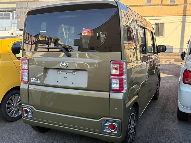 ピクシスメガ Ｇターボ　ＳＡＩＩＩ　クラリオンフルセグナビ　Ｂｌｕｅｔｏｏｔｈ　ＬＥＤライト　ＥＴＣ　ターボ　衝突軽減ブレーキ　ワンオーナー（4枚目）