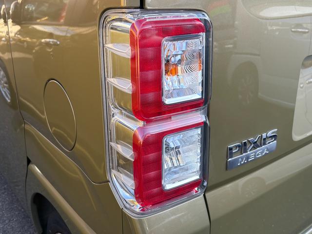 ピクシスメガ Ｇターボ　ＳＡＩＩＩ　クラリオンフルセグナビ　Ｂｌｕｅｔｏｏｔｈ　ＬＥＤライト　ＥＴＣ　ターボ　衝突軽減ブレーキ　ワンオーナー（19枚目）