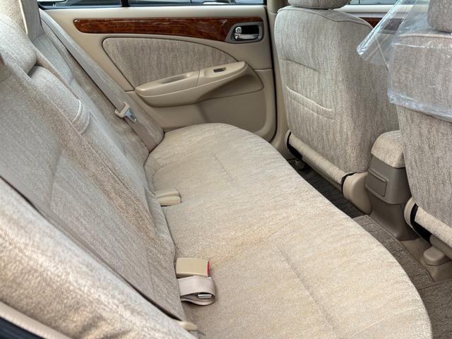 ブルーバードシルフィ 15i-G 5速マニュアル 禁煙車 ETC フルセグTV 純正CDデッキ 純正AW ドラレコ キーレス(4枚目)