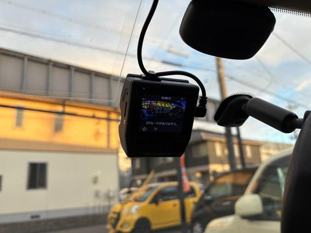 ブルーバードシルフィ 15i-G 5速マニュアル 禁煙車 ETC フルセグTV 純正CDデッキ 純正AW ドラレコ キーレス(12枚目)