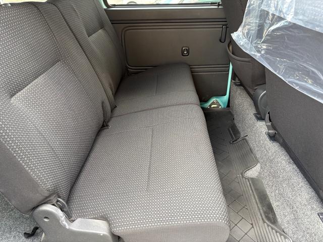 ハイゼットカーゴ クルーズＳＡＩＩＩ　純正フルセグナビ　Ｂｌｕｅｔｏｏｔｈ　ＬＥＤヘッドライト　衝突軽減ブレーキ　キーレス　アイドリングストップ（4枚目）