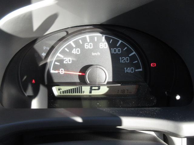 �����X����������������̔��̂��Ԃł��I�ڂ����̓X�^�b�t�܂ł��q�˂��������B