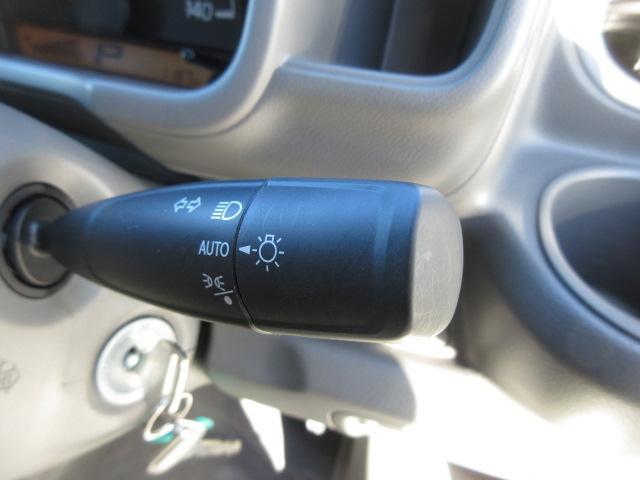 �����X����������������̔��̂��Ԃł��I�ڂ����̓X�^�b�t�܂ł��q�˂��������B