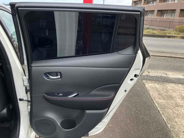 リーフ ニスモ ドライブレコーダー ETC 全周囲カメラ ナビ オートクルーズコントロール 自動駐車システム 衝突被害軽減システム アルミホイール オートライト LEDヘッドランプ スマートキー 電動格納ミラー(62枚目)