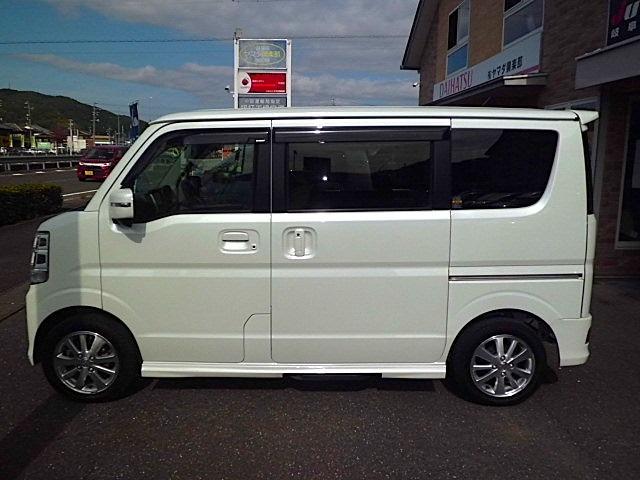 エブリイワゴン ＰＺターボスペシャル　ワンオーナー　下取車　禁煙車　両側パワースライドドア　左オートステップ　フルセグメモリーナビ　バックカメラ　ＥＴＣ　ＨＩＤヘッド　フォグランプ（8枚目）