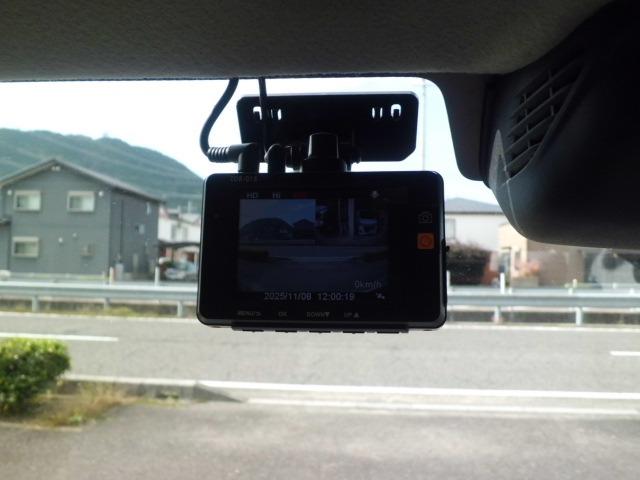 エブリイワゴン ＰＺターボスペシャル　ワンオーナー　下取車　禁煙車　両側パワースライドドア　左オートステップ　フルセグメモリーナビ　バックカメラ　ＥＴＣ　ＨＩＤヘッド　フォグランプ（25枚目）