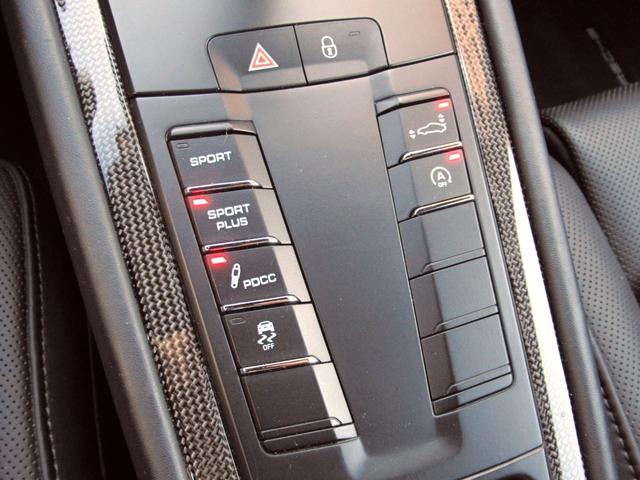 911ターボS プロテクションフィルム施工車 PCCB 黒本革シートヒーター&ベンチレーター PDLS PlusLEDライト カーボントリム BOSE ナビ・TV Bカメラ 前後ドラレコ 20AW 記録簿 禁煙車(12枚目)