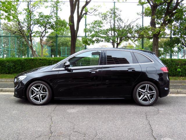 Bクラス B180 AMGレザーエクスクルーシブパッケージ パノラマルーフ アドバンスドパッケージ レーダーセーフティパッケージ ナビゲーションパッケージ 赤/黒本革シート 360°カメラ ヘッドアップディスプレイ パワーシート シートヒーター 禁煙車(8枚目)