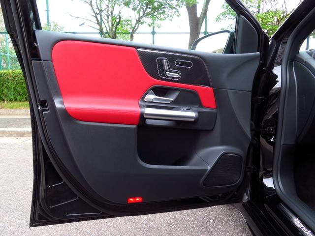 Bクラス B180 AMGレザーエクスクルーシブパッケージ パノラマルーフ アドバンスドパッケージ レーダーセーフティパッケージ ナビゲーションパッケージ 赤/黒本革シート 360°カメラ ヘッドアップディスプレイ パワーシート シートヒーター 禁煙車(52枚目)