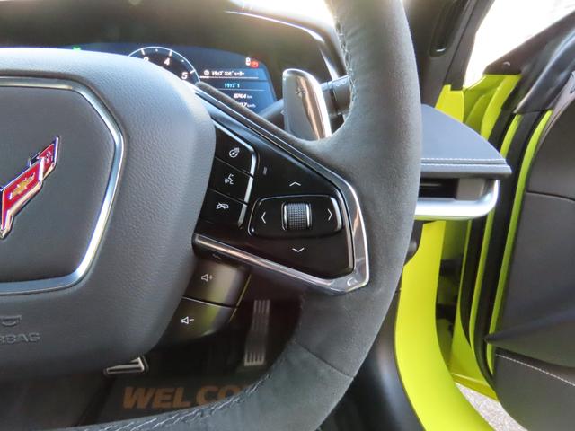 シボレーコルベット ２ＬＴ　リミテッドスポーツスタイルエディション　２０２３年モデル　７０周年記念モデル　　限定車　ワンオーナー　延長保証・延長メンテナンスプラン２年加入済み　純正ドラレコ付き　ＢＯＳＥ　メーカークラウドナビ　スエードシート　スエードステアリング（33枚目）