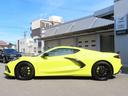 シボレーコルベット ２ＬＴ　リミテッドスポーツスタイルエディション　２０２３年モデル　７０周年記念モデル　　限定車　ワンオーナー　延長保証・延長メンテナンスプラン２年加入済み　純正ドラレコ付き　ＢＯＳＥ　メーカークラウドナビ　スエードシート　スエードステアリング（4枚目）