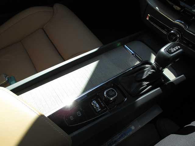 D4 AWD インスクリプション サンルーフ エアサス(12枚目)