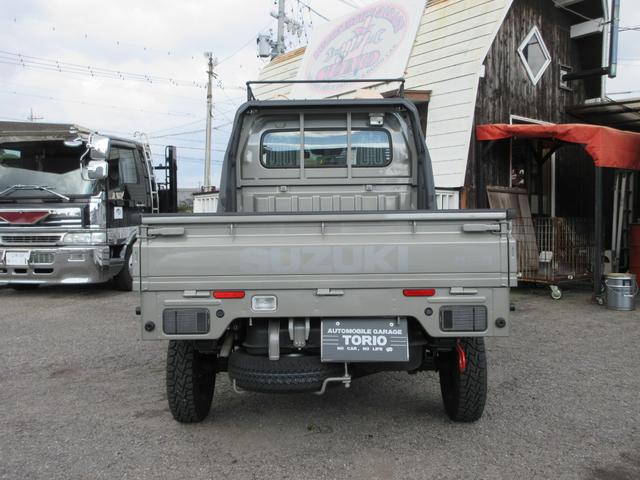 キャリイトラック KX 4WD/2インチリフトアップ/ブロックタイヤ/ロールバー/バンパーガード/ルーフキャリア/パナソニック7型ワイドナビ/デュアルカメラブレーキサポート/グー故障診断実施済み(4枚目)