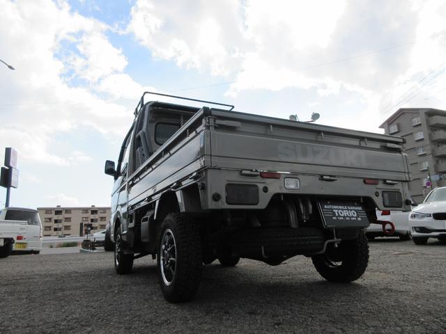 キャリイトラック KX 4WD/2インチリフトアップ/ブロックタイヤ/ロールバー/バンパーガード/ルーフキャリア/パナソニック7型ワイドナビ/デュアルカメラブレーキサポート/グー故障診断実施済み(17枚目)