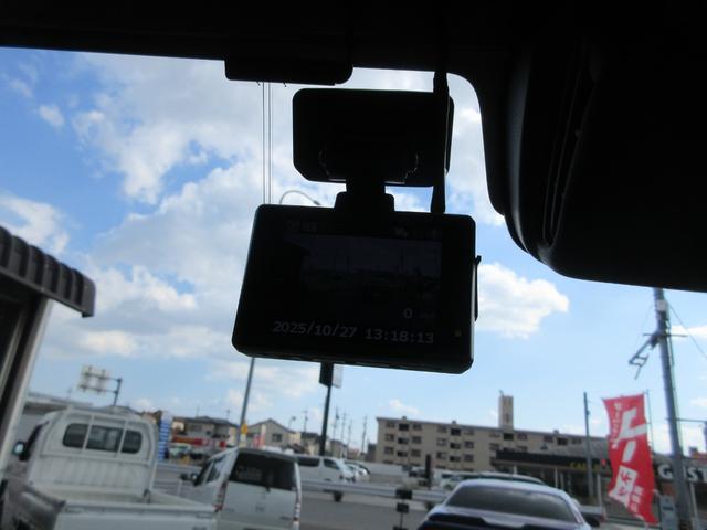 キャリイトラック KX 4WD/2インチリフトアップ/ブロックタイヤ/ロールバー/バンパーガード/ルーフキャリア/パナソニック7型ワイドナビ/デュアルカメラブレーキサポート/グー故障診断実施済み(26枚目)