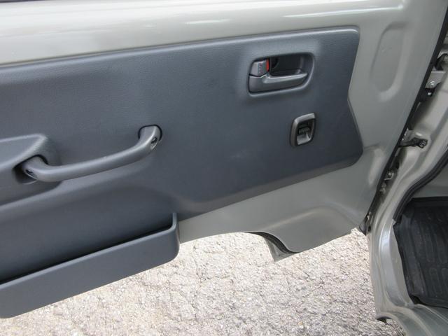 キャリイトラック KX 4WD/2インチリフトアップ/ブロックタイヤ/ロールバー/バンパーガード/ルーフキャリア/パナソニック7型ワイドナビ/デュアルカメラブレーキサポート/グー故障診断実施済み(30枚目)