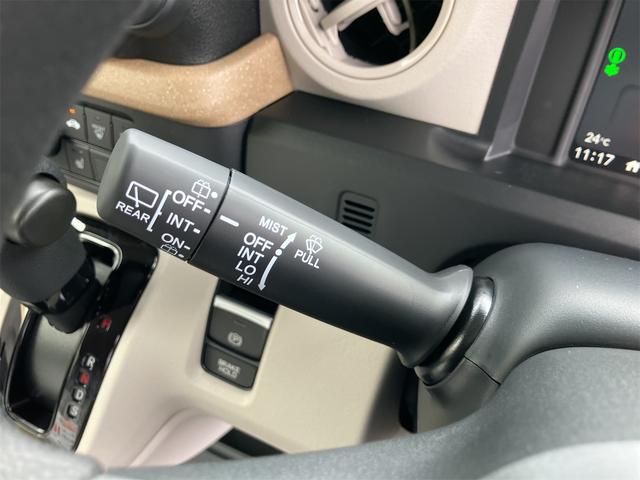 Ｎ－ＢＯＸ ベースグレード　両側スライド・片側電動　クリアランスソナー　オートクルーズコントロール　レーンアシスト　衝突被害軽減システム　オートライト　ＬＥＤヘッドランプ　スマートキー　アイドリングストップ　電動格納ミラー（10枚目）