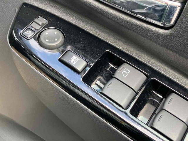 デリカミニ Ｇ　届け出済み未使用車　バックカメラ　両側スライド・片側電動　クリアランスソナー　レーンアシスト　衝突被害軽減システム　オートライト　ＬＥＤヘッドランプ　スマートキー　アイドリングストップ　電動格納ミラー（15枚目）