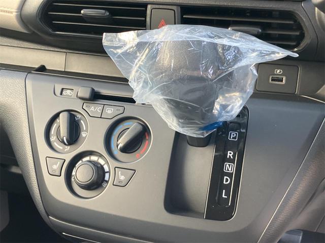ｅＫワゴン Ｍ　届け出済み未使用車　バックカメラ　クリアランスソナー　レーンアシスト　衝突被害軽減システム　オートライト　アイドリングストップ　電動格納ミラー　シートヒーター　ベンチシート　ＣＶＴ　盗難防止システム（8枚目）