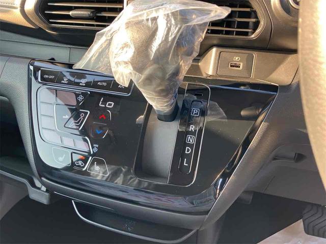 ｅＫワゴン Ｇ　届け出済み未使用車　バックカメラ　クリアランスソナー　レーンアシスト　衝突被害軽減システム　オートライト　スマートキー　アイドリングストップ　電動格納ミラー　シートヒーター　ベンチシート　ＣＶＴ（9枚目）