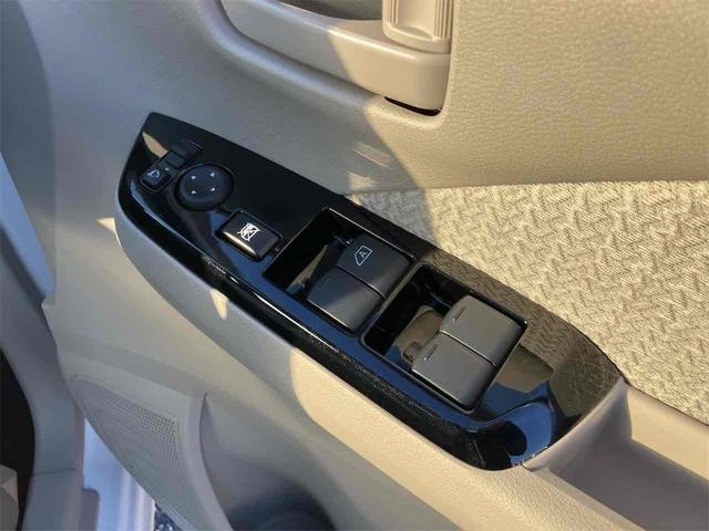 ｅＫワゴン Ｇ　届け出済み未使用車　バックカメラ　クリアランスソナー　レーンアシスト　衝突被害軽減システム　オートライト　スマートキー　アイドリングストップ　電動格納ミラー　シートヒーター　ベンチシート　ＣＶＴ（16枚目）