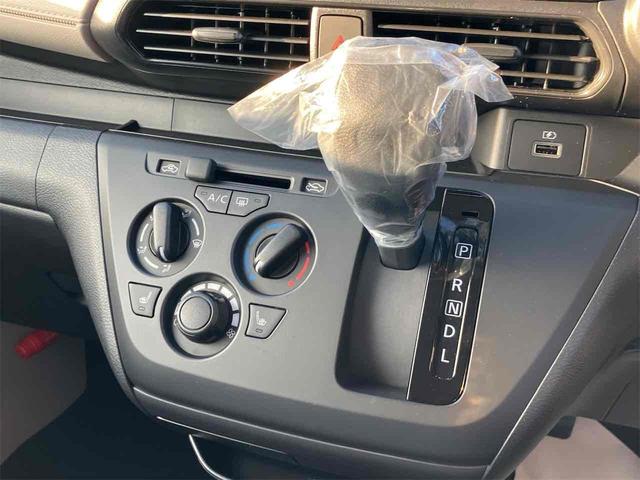 ｅＫワゴン Ｍ　届け出済み未使用車　バックカメラ　クリアランスソナー　レーンアシスト　衝突被害軽減システム　オートライト　キーレスエントリー　アイドリングストップ　電動格納ミラー　シートヒーター　ベンチシート　ＣＶＴ（8枚目）
