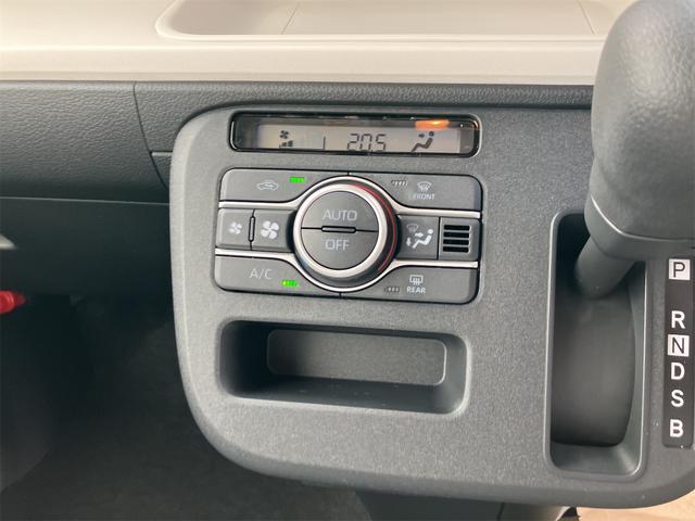 手の届きやすいところで簡単操作ができる空調付き！オールシーズンお好みの温度調節ができます。