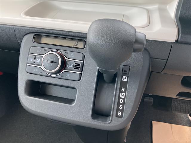 ムーヴキャンバス ストライプスＸ　届け出済み未使用車　両側電動スライドドア　クリアランスソナー　衝突被害軽減システム　オートライト　スマートキー　アイドリングストップ　電動格納ミラー　ベンチシート　ＣＶＴ　盗難防止システム　ＡＢＳ（9枚目）