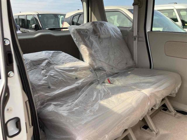エブリイワゴン PZターボスペシャル 届け出済み未使用車 両側電動スライドドア クリアランスソナー レーンアシスト 衝突被害軽減システム オートライト LEDヘッドランプ スマートキー アイドリングストップ 電動格納ミラー シートヒーター(52枚目)