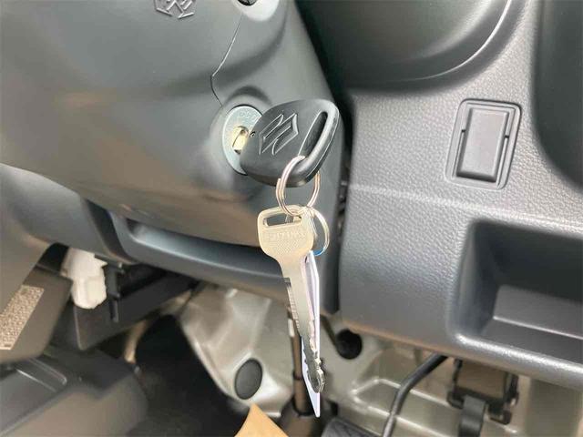 キャリイトラック KC 届け出済み未使用車 軽トラック CVT 衝突被害軽減システム クリアランスソナー レーンアシスト アイドリングストップ オートライト ESC エアコン パワーウィンドウ(10枚目)