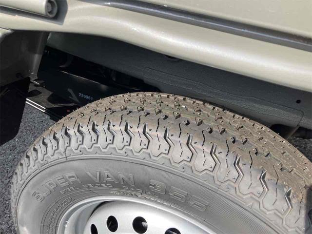 キャリイトラック KC 届け出済み未使用車 軽トラック CVT 衝突被害軽減システム クリアランスソナー レーンアシスト アイドリングストップ オートライト ESC エアコン パワーウィンドウ(29枚目)