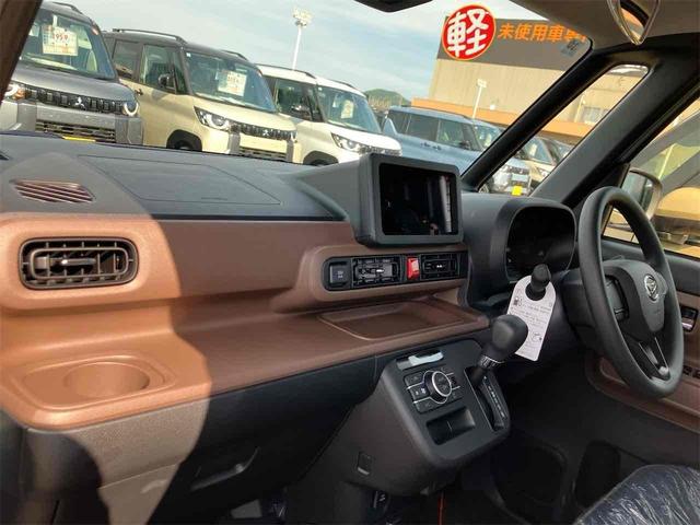 ムーヴキャンバス セオリーＸ　届け出済み未使用車　両側電動スライドドア　クリアランスソナー　衝突被害軽減システム　オートライト　スマートキー　アイドリングストップ　電動格納ミラー　ベンチシート　ＣＶＴ　盗難防止システム　ＡＢＳ（51枚目）