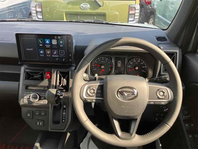 タフト Ｇターボ　ダーククロムベンチャー　届け出済み未使用車　バックカメラ　ＴＶ　クリアランスソナー　オートクルーズコントロール　衝突被害軽減システム　オートライト　ＬＥＤヘッドランプ　ヘッドライトウォッシャー　スマートキー（7枚目）