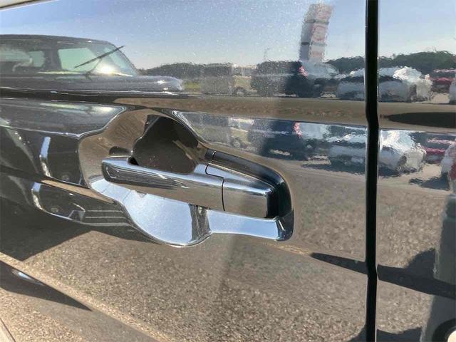 スペーシアカスタム ハイブリッドGS 届け出済み未使用車 両側スライド・片側電動 クリアランスソナー オートクルーズコントロール レーンアシスト 衝突被害軽減システム オートライト LEDヘッドランプ スマートキー アイドリングストップ(32枚目)