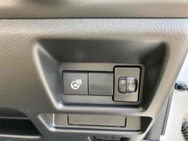 スペーシアカスタム ハイブリッドXSターボ 届け出済み未使用車 両側電動スライドドア クリアランスソナー オートクルーズコントロール レーンアシスト 衝突被害軽減システム オートライト LEDヘッドランプ スマートキー アイドリングストップ(57枚目)