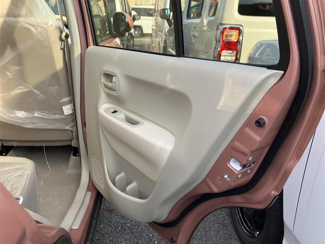 ご覧頂きまして誠に有難うございます！！是非ご来店して頂き、実際にご覧になって頂ければと思います。お客様からのご連絡をスタッフ一同、心よりお待ちしております