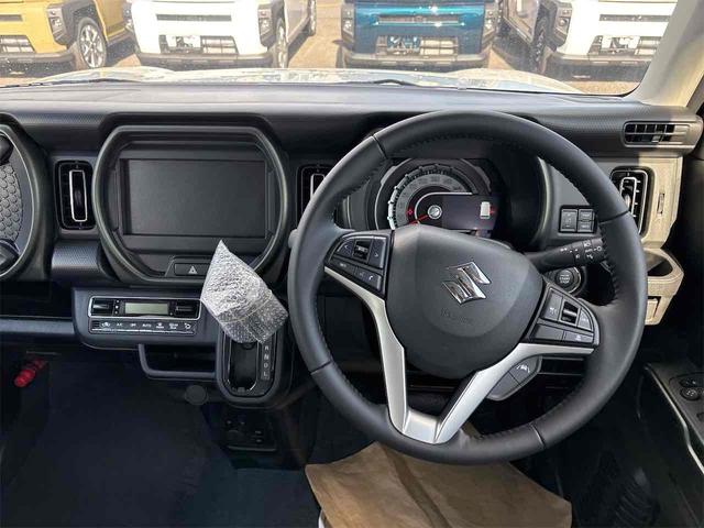 ハスラー タフワイルド　クリアランスソナー　オートクルーズコントロール　レーンアシスト　衝突被害軽減システム　オートライト　ＬＥＤヘッドランプ　スマートキー　アイドリングストップ　電動格納ミラー　シートヒーター　ＣＶＴ（7枚目）